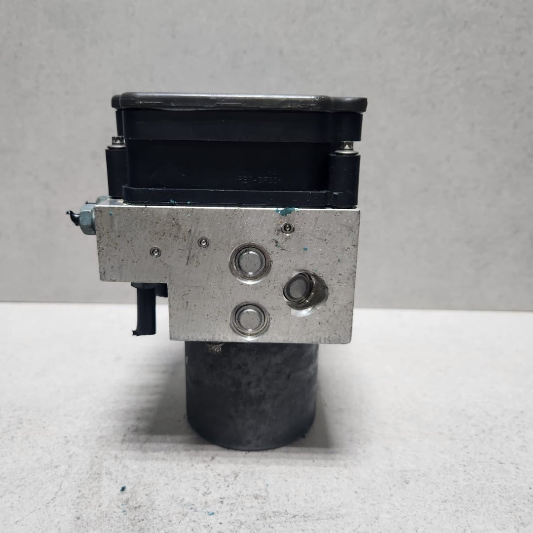 2013-2018 BMW X5 Abs Pump Module Assembly 6866247 F15 F16 F85 F86 X5 OEM