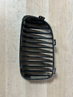قم بتحميل الصورة إلى عارض الصور، BMW 1 Series E81 E82 E87 LCI E88 Grille Chrome Frame Right O/S 7166440