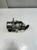 Load image into Gallery viewer, BMW 5 Series F10 F11 N55 3.0 ENGINE Brake BOOSTER Vacuum Pump 6857404 OEM