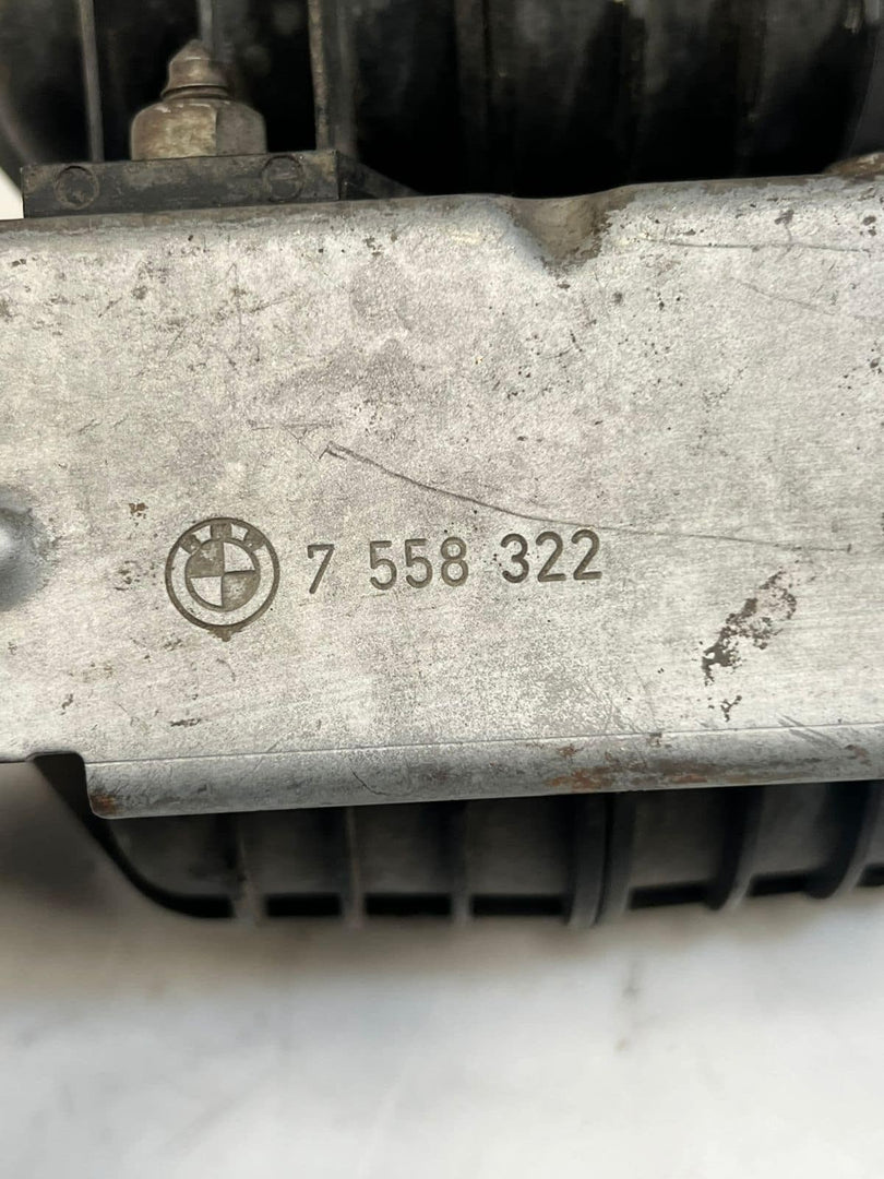 07-10 BMW E82 E88 E90 E92 135i 335i Turbo Vacuum Tank Canisters BrackeT 7558322