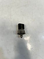 Load image into Gallery viewer, BMW 1 3 5 6 7 Series, X5, X6, Z4 Fuel Rail Pressure Sensor 7537319 OEM