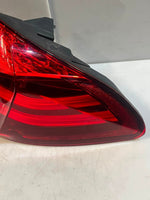 Bild in die Galerieansicht laden, 2014 BMW 5 Gran Turismo 507 LCI Rear Right Tail Light BACK LIGHT 7306166 OEM