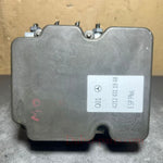 Bild in die Galerieansicht laden, 13-16 Mercedes W212 E-Class ABS Anti Lock Brake Pump Module A212 4311948 OEM