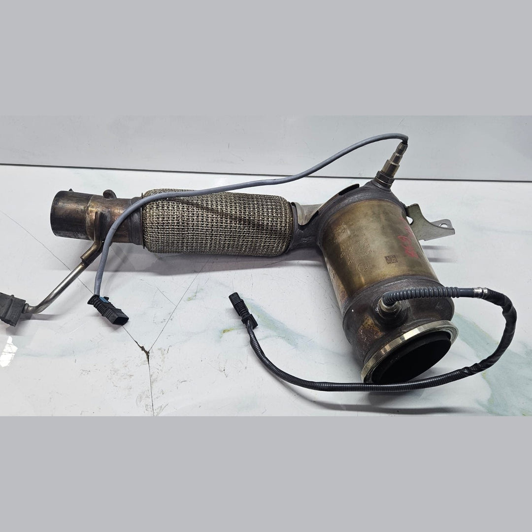 2018-2020 BMW X2 F48 B38 Catalytic Converter 8616302 OEM