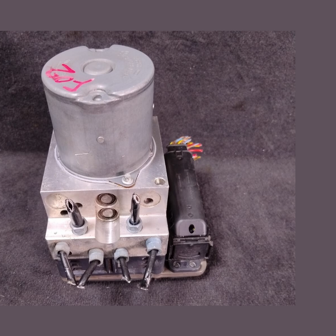 BMW F01 F02 DSC ANTI BREAK SYSTEM PUMP  ABS  UNIT MODULE 6797036