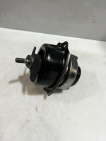 Load image into Gallery viewer, 2007-2013 BMW X5 E70 and X6 E71 3.0L BEARING RUBBER Engine Mount 6795418