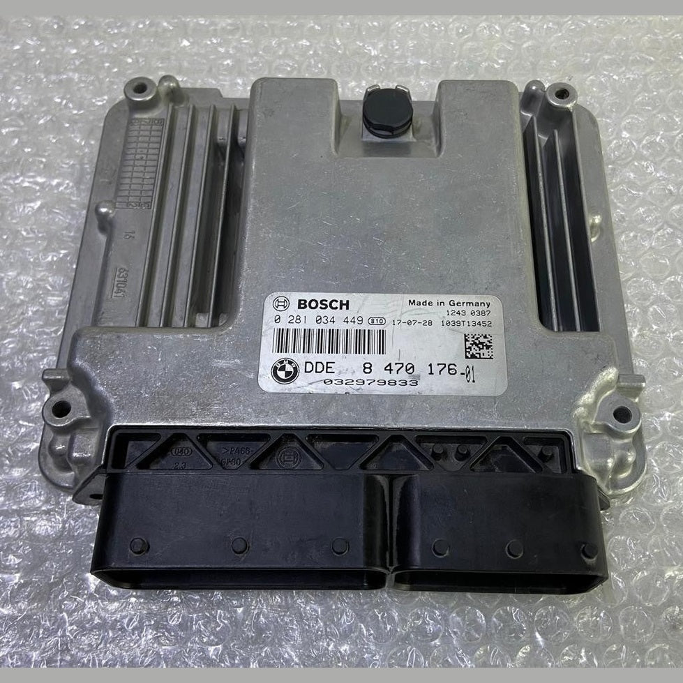 OEM BMW 3 F30 F35 F31 B47 ENGINE CONTROL MODULE ECU ONLY DDE 8470176 BOSCH