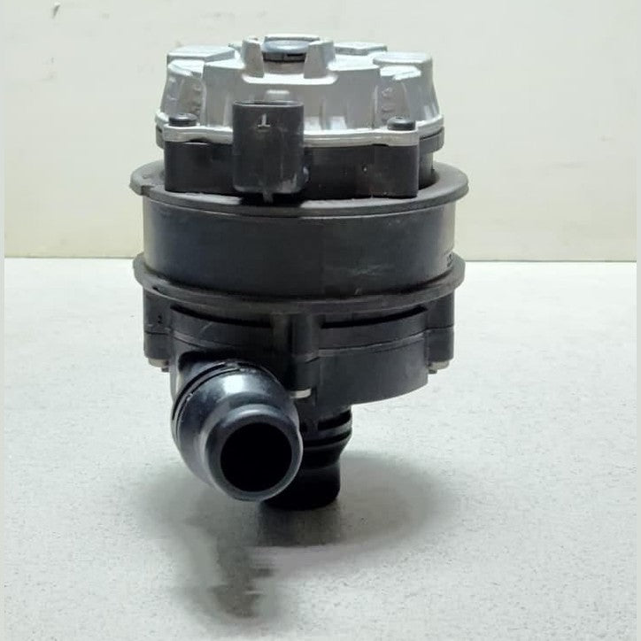 BMW Auxiliary Water Pump Electric 8637953 1, 2, 3, 4, 5 Series and M4 OEM