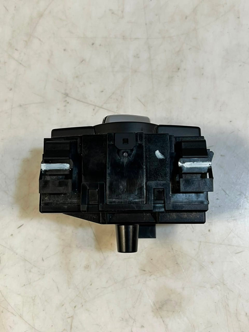 2007-2013 BMW  3 Series E90 and E91 328i Headlight Switch 9169404 OEM