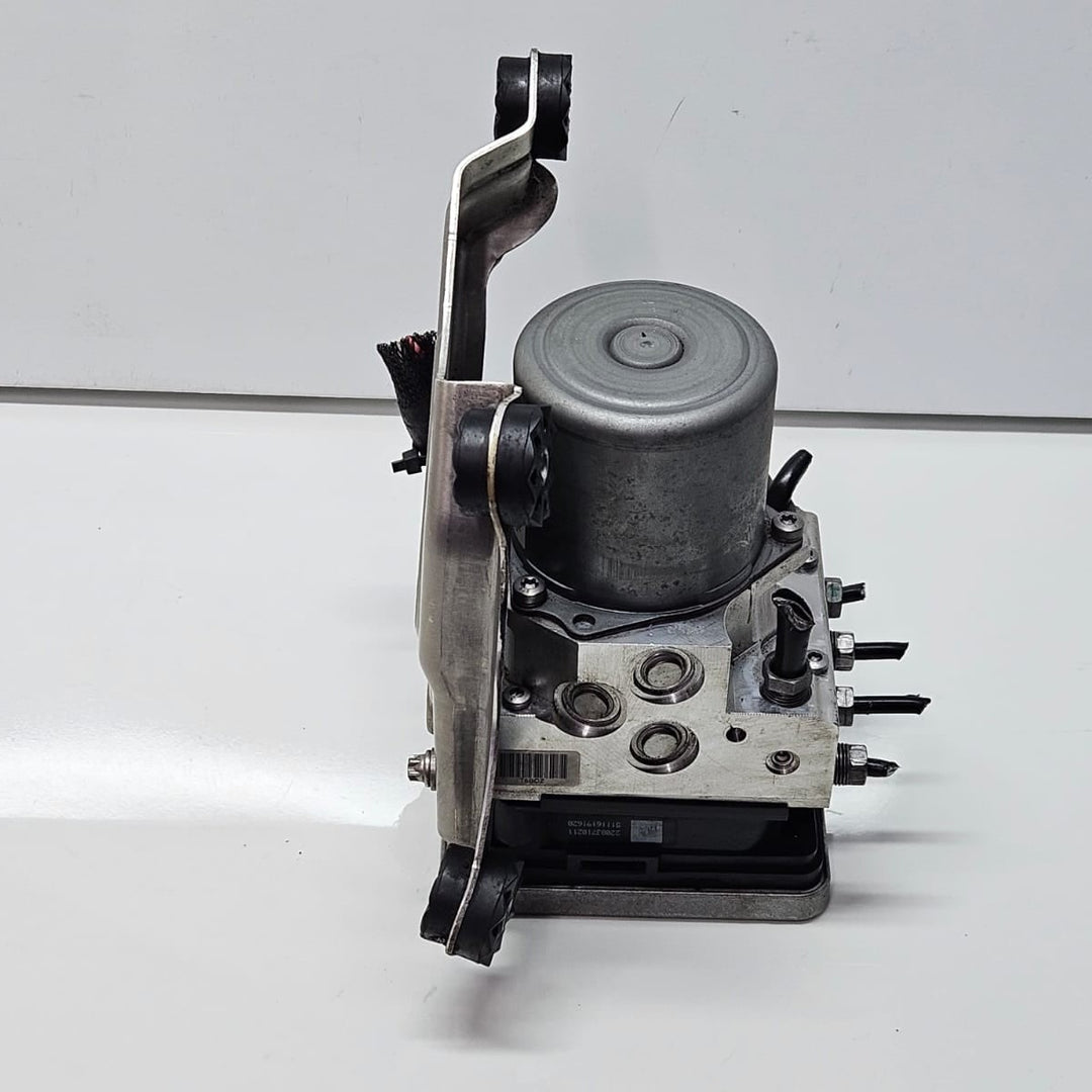 6880538-2016-2019 BMW 750i 740Li G11 G12 Abs Pump Control Module OEM 