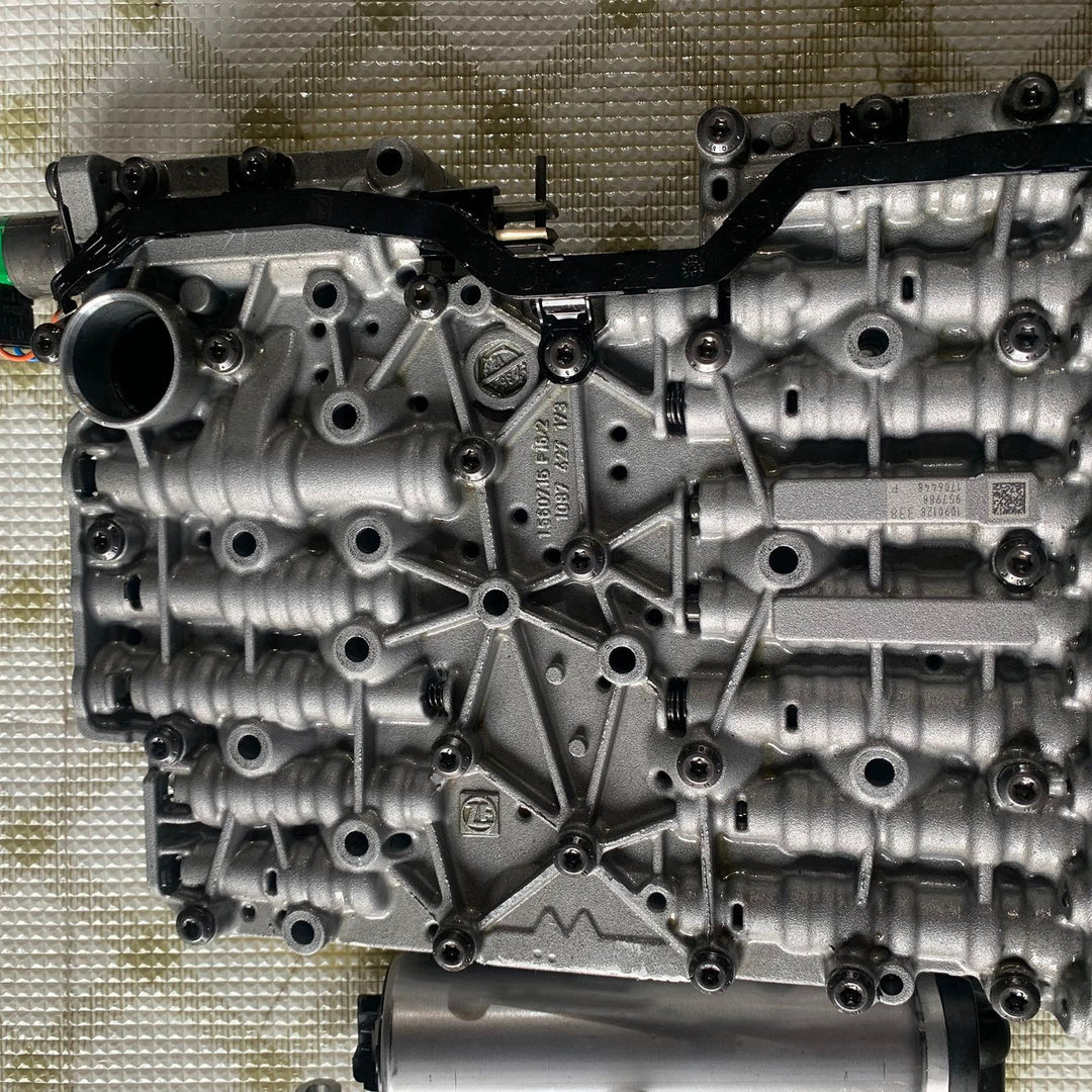 BMW F30 320I (N20) 8-HP TRANSMISSION VALVE BODY MECHATRONIC – P/N 8601690