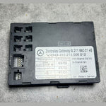 قم بتحميل الصورة إلى عارض الصور، 03-09 Mercedes W211 E-Class E320 Central Gateway Control Module A211 5403145 OEM