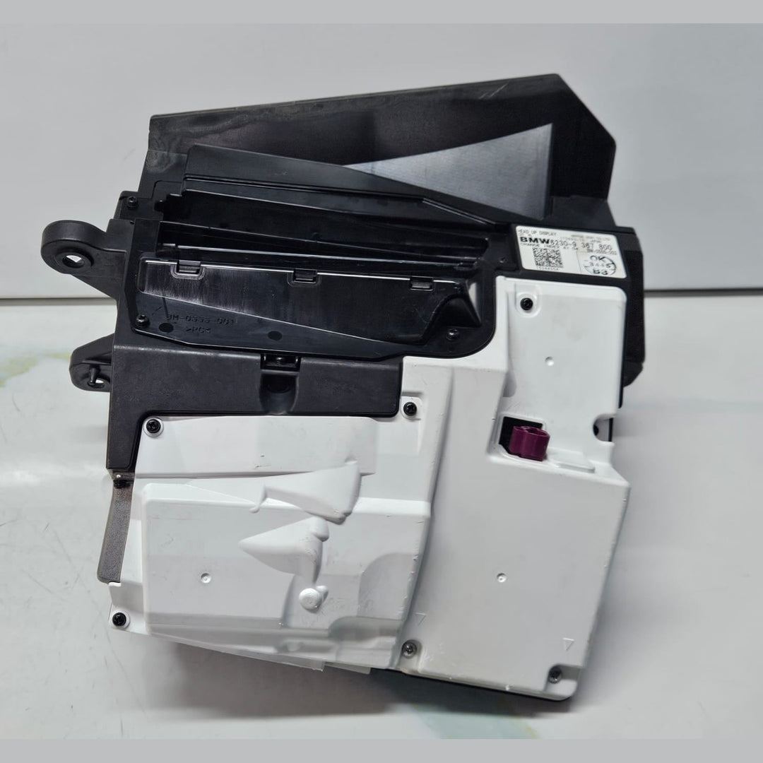 2015 BMW 740i 7 Series G11 G12 Head Up Display Screen 9367800 OEM