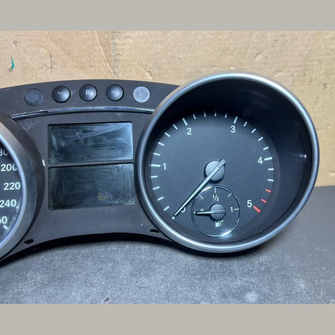 07-13 Mercedes-Benz W164 GL ML Kombiinstrument Tacho A164 5403347 OEM