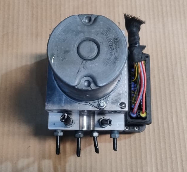 BMW F06 F10 F12 F13 650i 640i 528i 535i 550i ANTI-LOCK BREAKING SYSTEM - 6852808