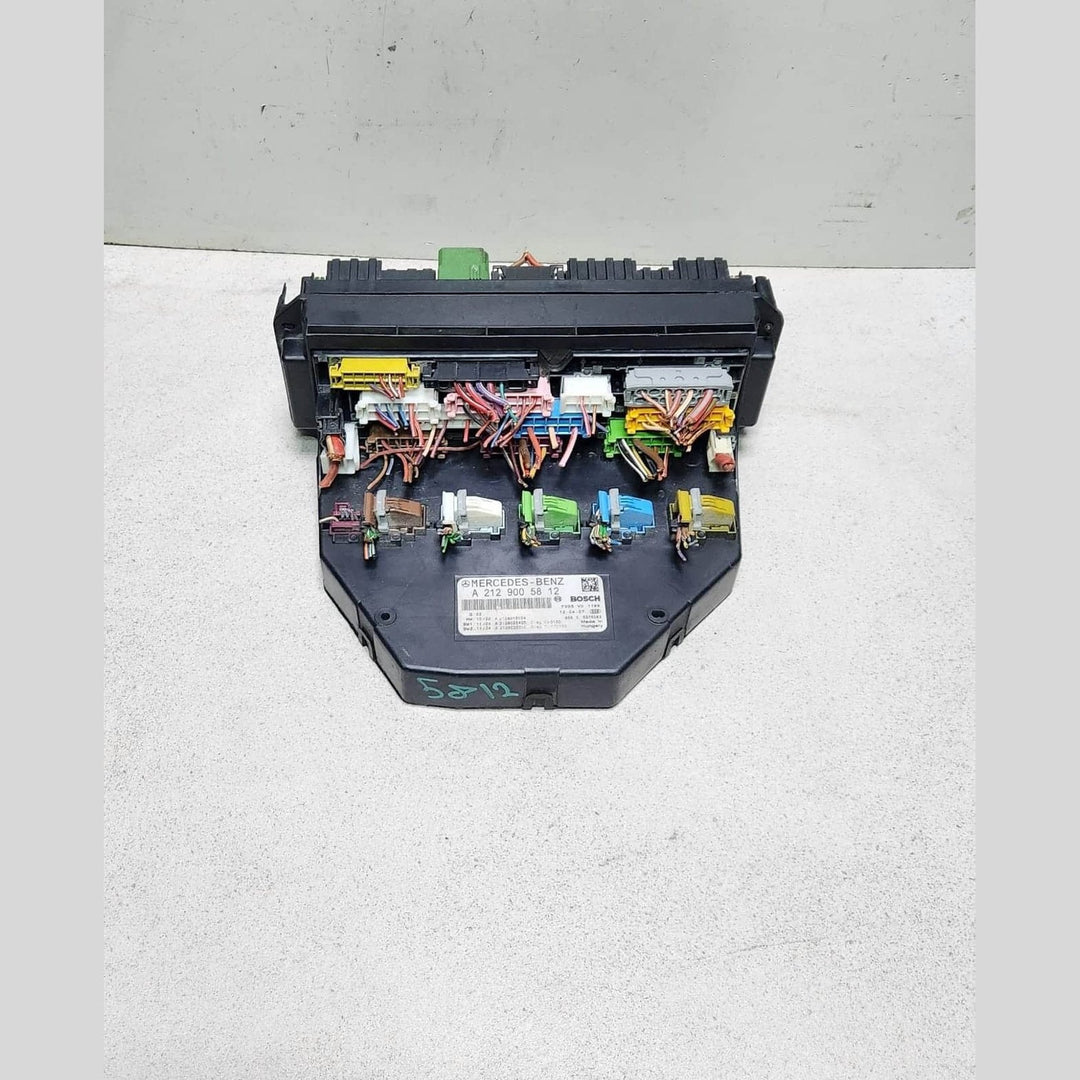 2010-2014 Mercedes-Benz C250 Front Sam Fuse Box Module A2129005812 W204 C250 