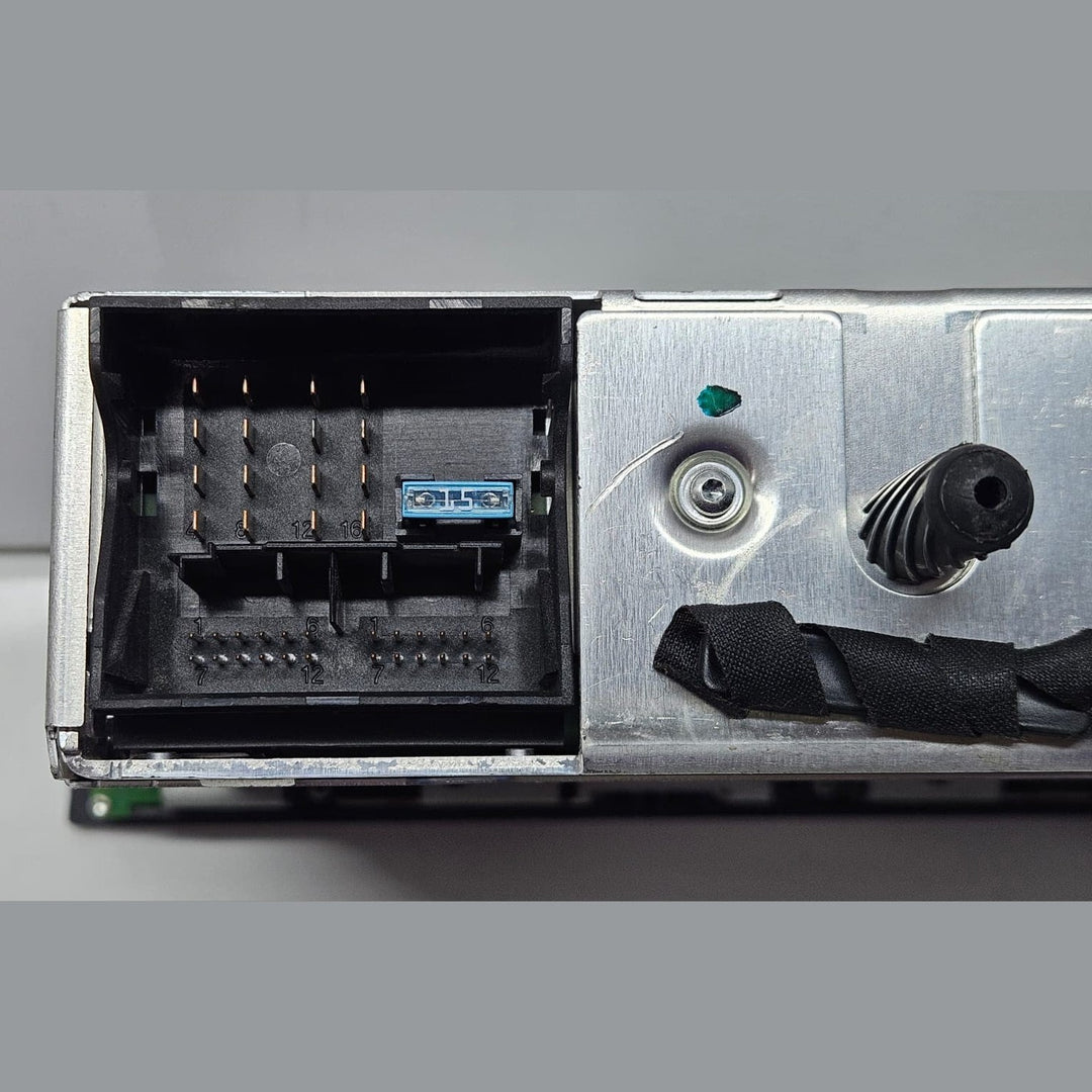 9289109-2013 BMW X1 E84 Radio CD Professional Audio Head Unit OEM