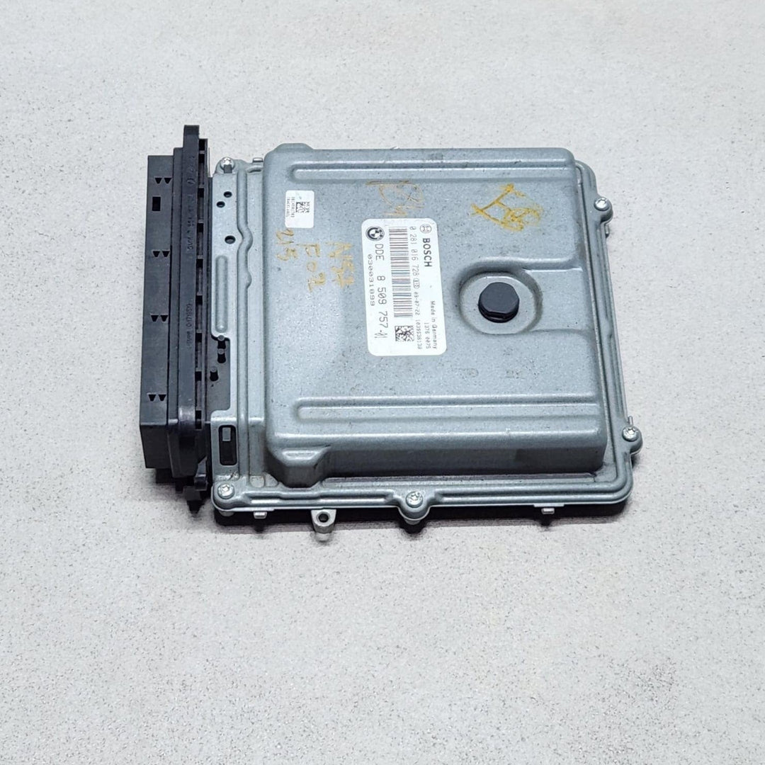 BMW 5 7 Series F07 F10 F01 F02 Engine Control Unit N57 D30A Diesel 8509757 OEM  