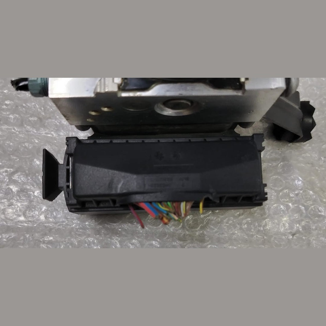 OEM BMW 1 SERIES F20 F21 2012 2.0 DIESEL ABS PUMP CONTROL MODULE UNIT 6860730