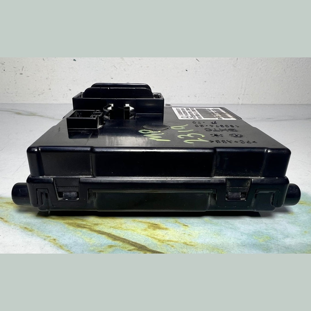 2015-2017 Mercedes C300 Air Conditioner Control Module A2059007521 W205 C-Class