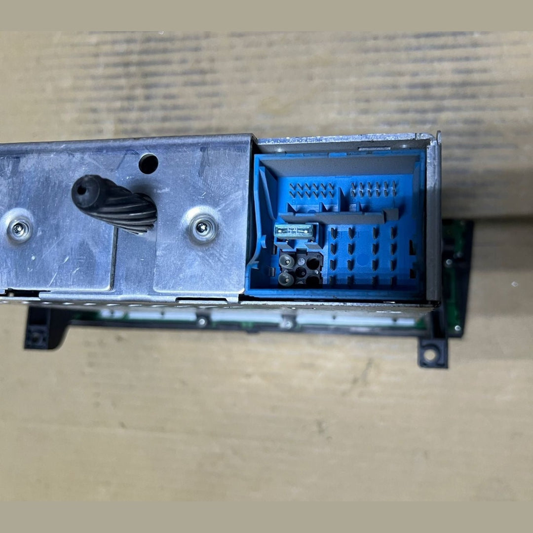 2010-2015 BMW X1 Radio Cd Player Head Unit 9258164 E90 E91 E92 E93, X1 E84