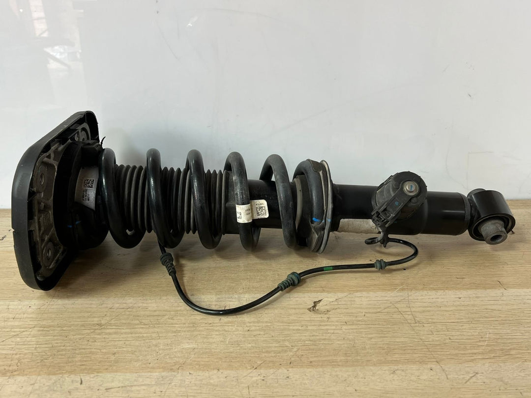 2019-2023 BMW X5 Shock Absorber 6869023 rear left G05 X5 VDC 