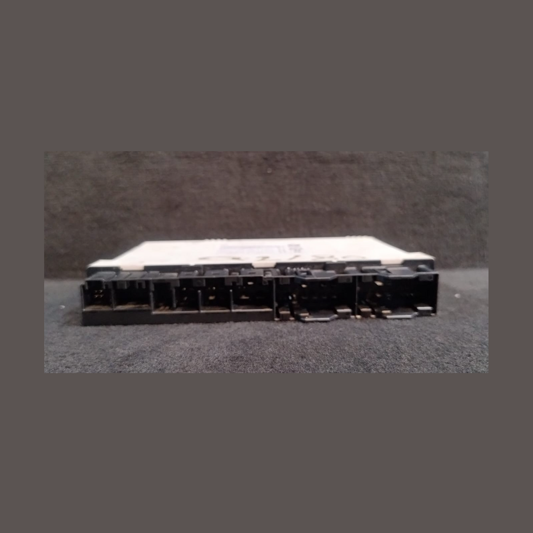 BMW F20 F30 M4 SEAT CONTROL MODULE ECU P/N 9371130