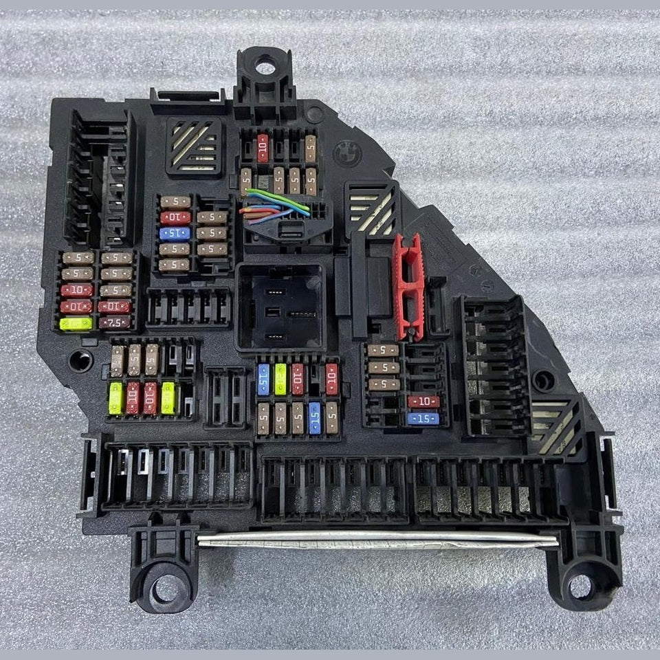 OEM 09-15 BMW F01 750Li 750i Rear Fuse Power Distribution Block Box 9210857