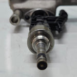 Bild in die Galerieansicht laden, BMW Petrol Engine B46 B48 Fuel Injector Petrol High Pressure Rail 8656548 OEM 