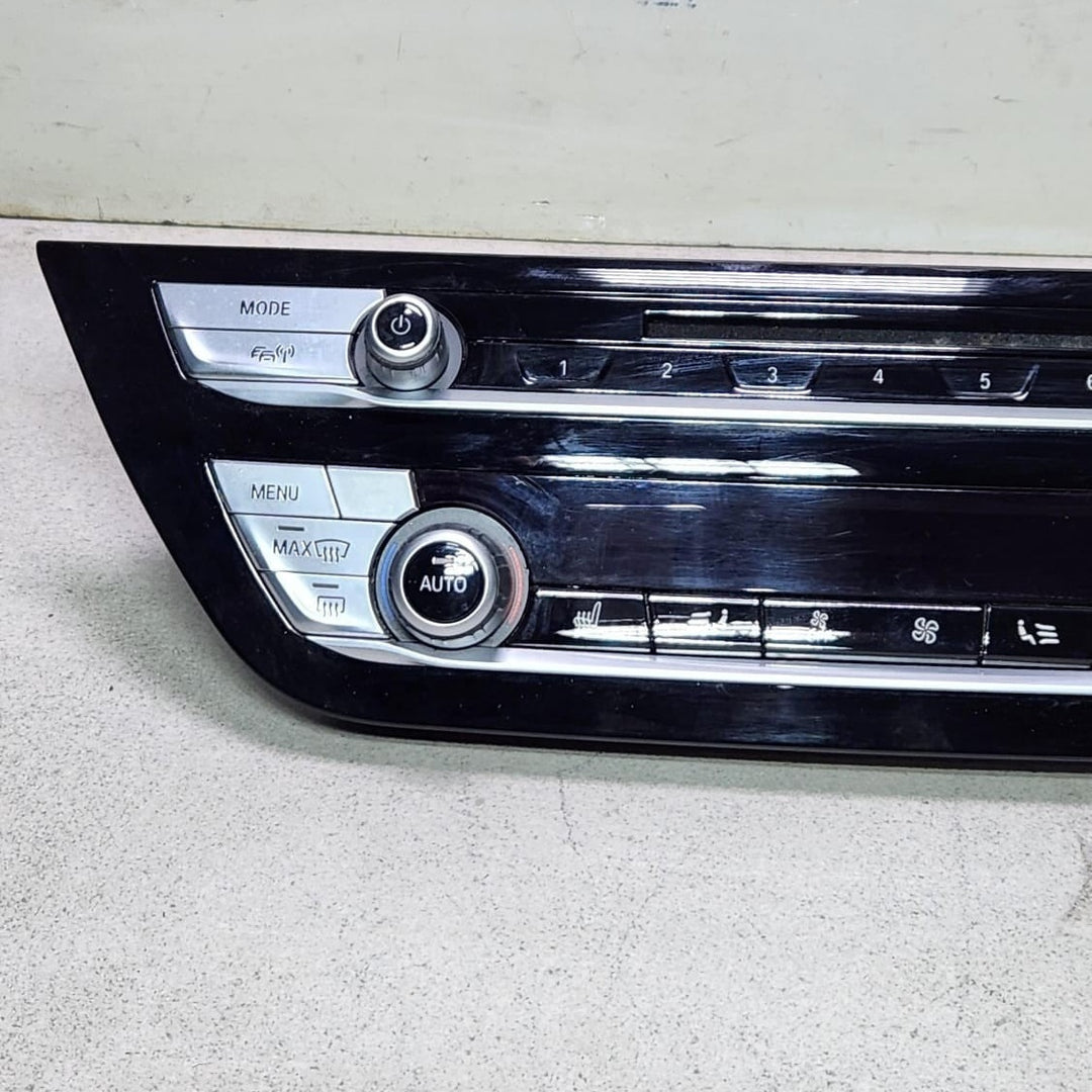 2017-2020 BMW 530i Climate Control Unit 6999451 5 Series G30 G31 G38