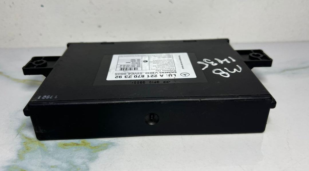 2007-2010 Mercedes-Benz W221 S-Class W216 Keyless Go Control Module A221 8707392