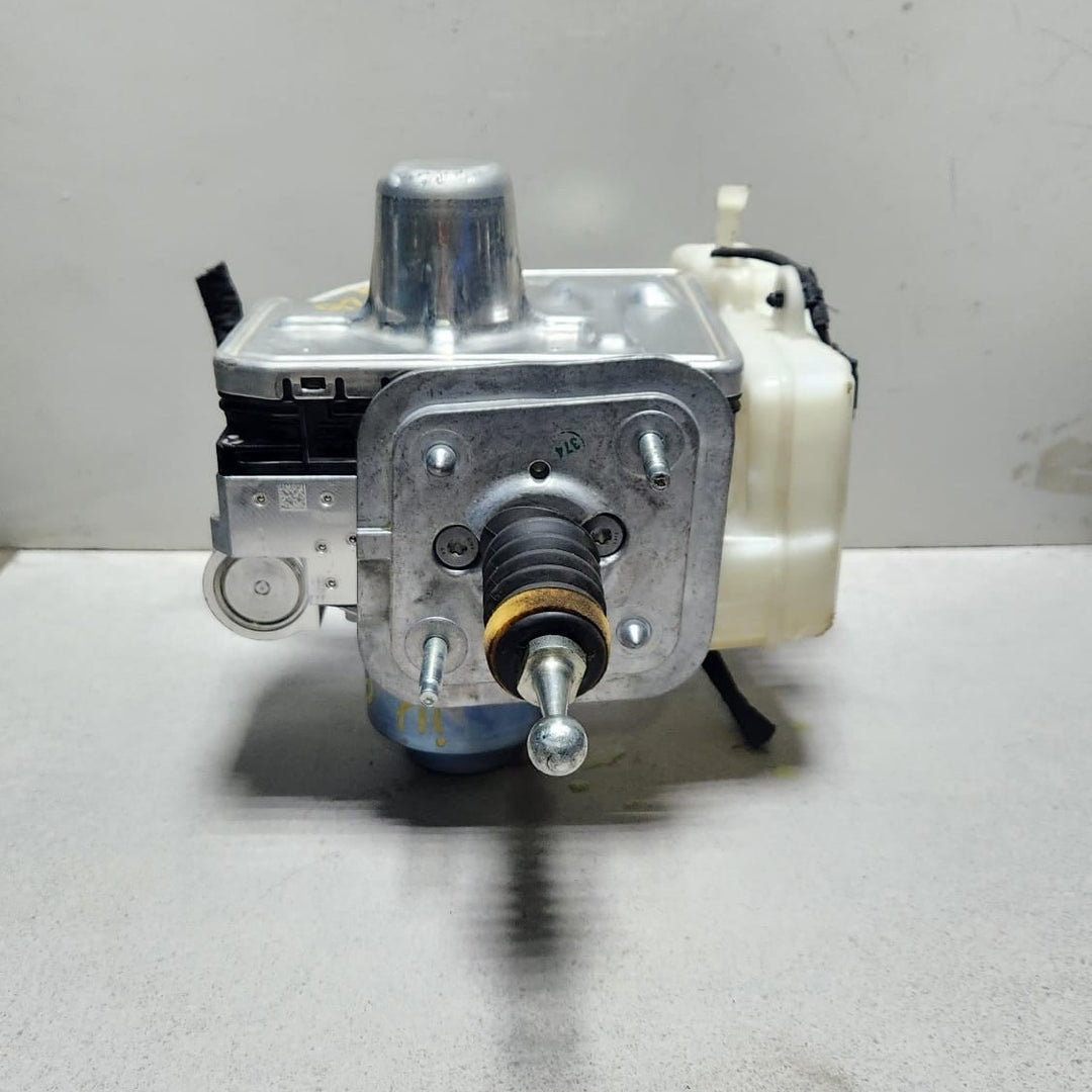 2022-2024 BMW i4 Abs Pump 5A7D048 I4 G26 USA VERSION LHD