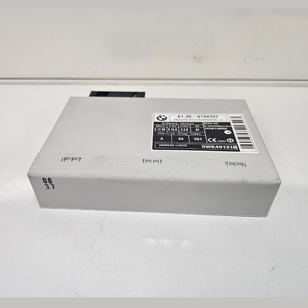 OEM BMW E60 E63 E70 E71 Comfort Keyless Passive Access Control Module 9134707