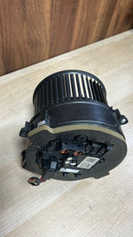 Bild in die Galerieansicht laden, BMW Heater Blower Motor F011500123 G30, G31, F90 5 Series and G12 7 Series