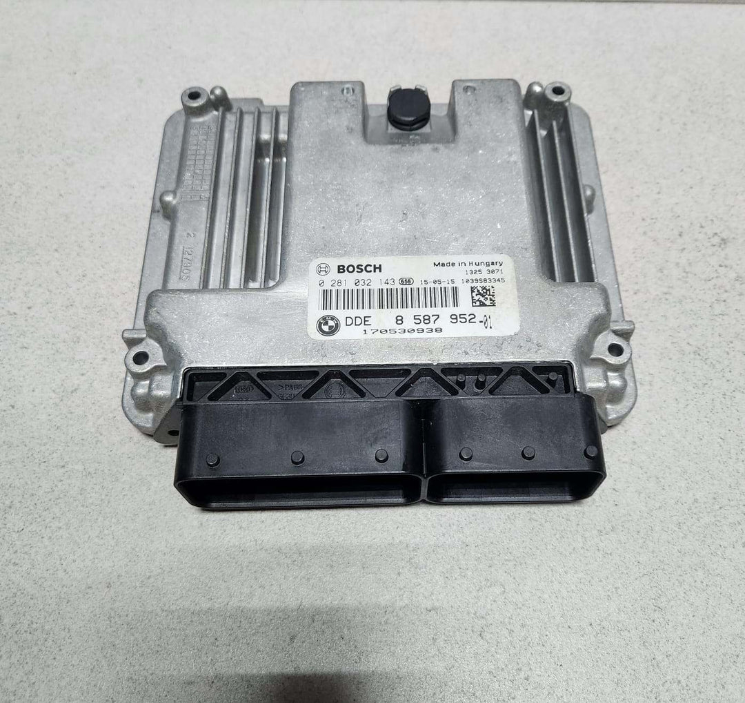 BMW Engine Control Unit 85879521 Series F20 F21 F10 2.0d B37D20A ECU SET 