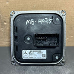 قم بتحميل الصورة إلى عارض الصور، 12-16 Mercedes W218 LED Headlight Voltage Regulator Ballast Module A218 9009003