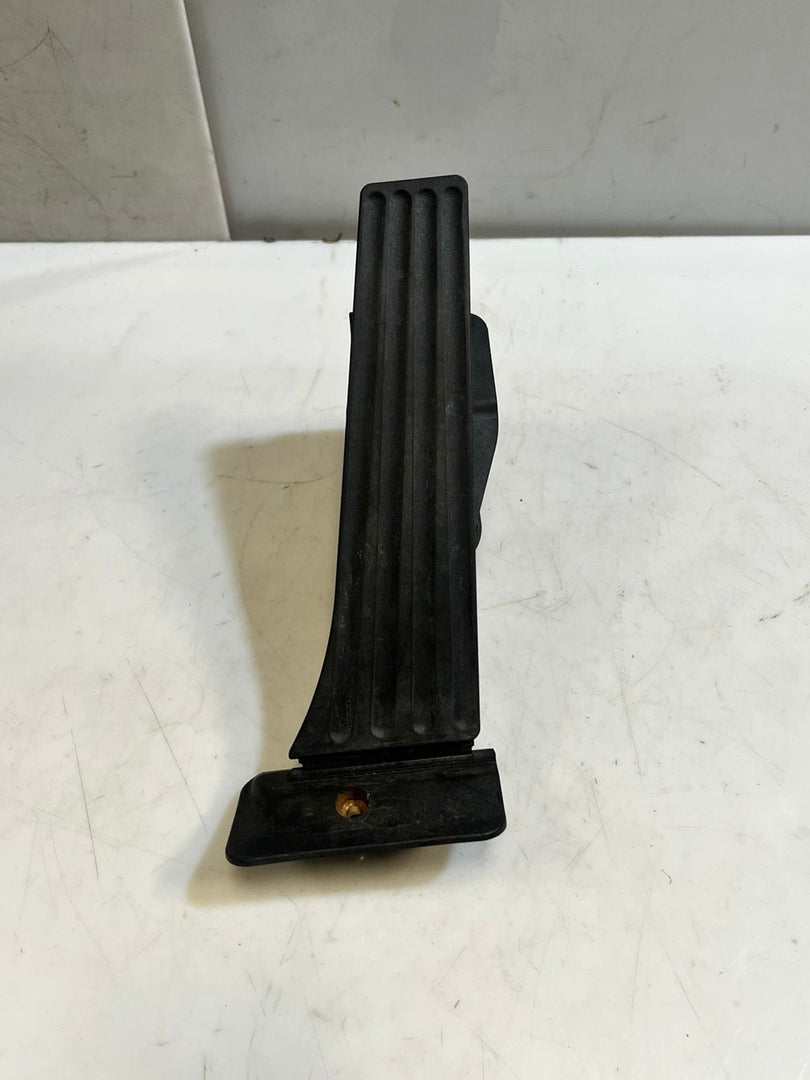 2007-2013 BMW 328i E90, E92, Z4, F48, F49 Accelerator Pedal Module 6889823 OEM