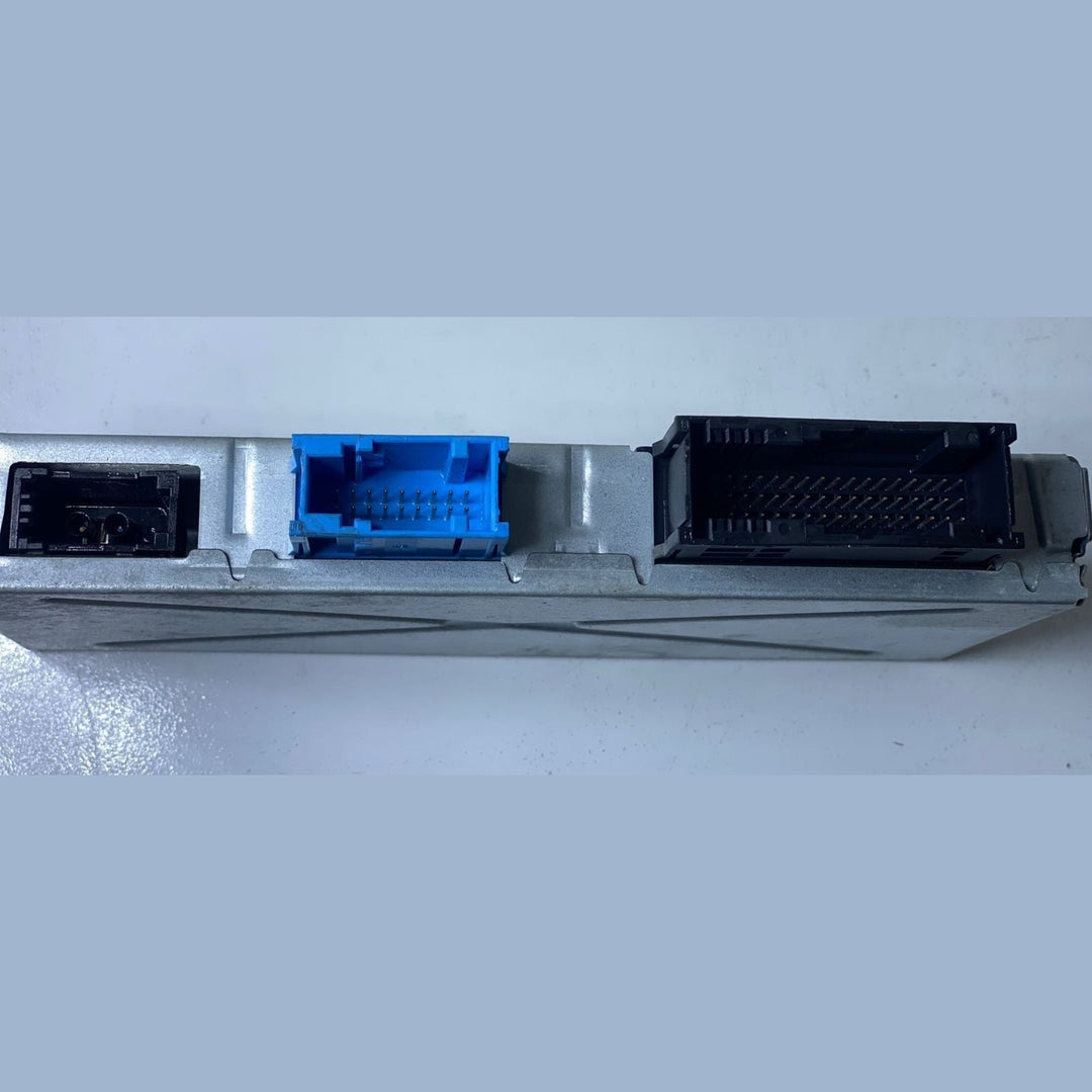 2011-2016 BMW 535i, 550i, 640i, and 740i CENTRAL GATEWAY CONTROL MODULE 9244261