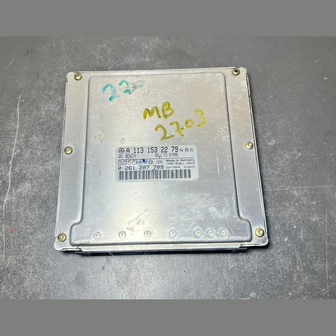 01-06 Mercedes W220 S-Class Engine Control Module Unit ECM ECU A113 1532279 OEM