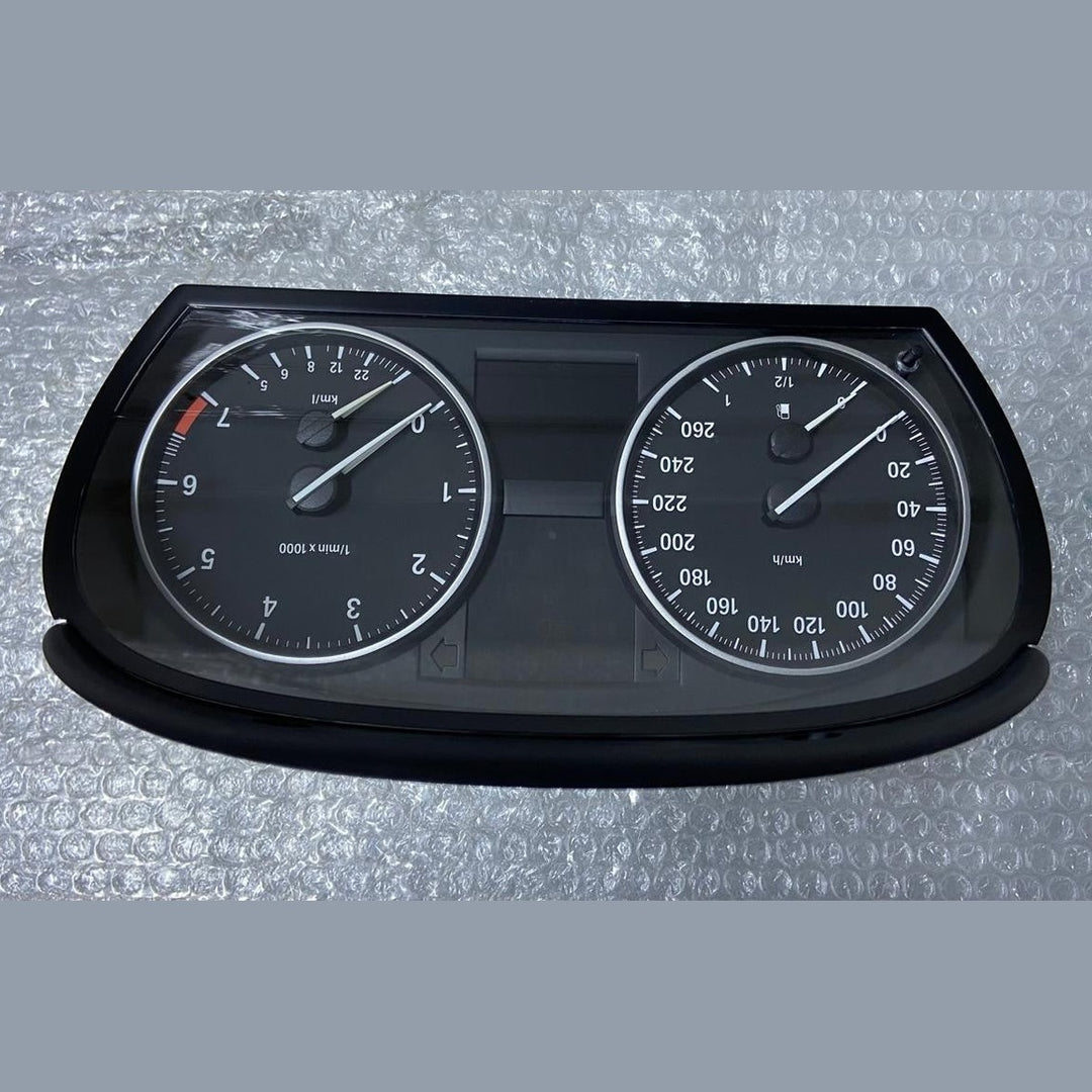 OEM BMW E90 E91 E92 E93 E84 Speedometer Instrument Cluster (KM/H) 9283809