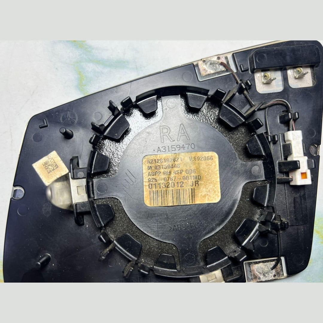 2011-2013 Mercedes-Benz C180 Wing Mirror Glass A2128102621 W176, W246, W204 W212