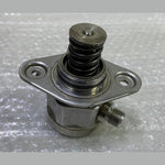 Bild in die Galerieansicht laden, OEM BMW F20 F22 F11 Petrol N55 High Pressure Fuel Injection Pump 7610761 BOSCH