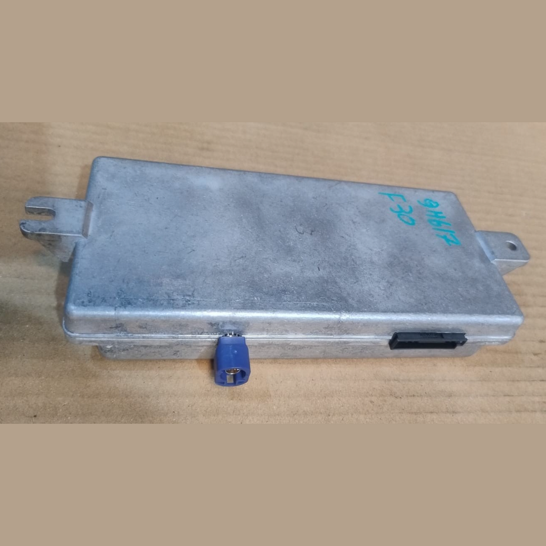 BMW F01 F10 F30 F32 F06 F12  REAR VIEW CAMERA CONTROL MODULE ECU PDC - 9288002
