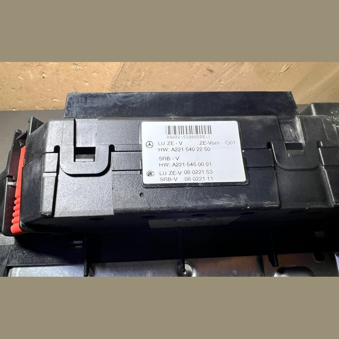 Mercedes W221 S-Class Front Fuse Relay Box SAM Control A221 5402250 A221 5458345