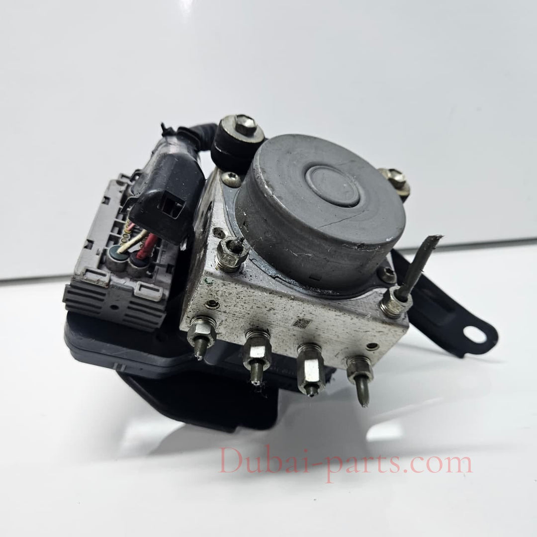 113040-10820-2011 Mitsubishi Delica D2 ABS Actuator 