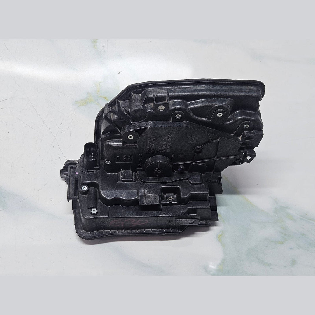 BMW 5 G30 530i 2017 RHD Rear Right Door Lock 7477690 OEM