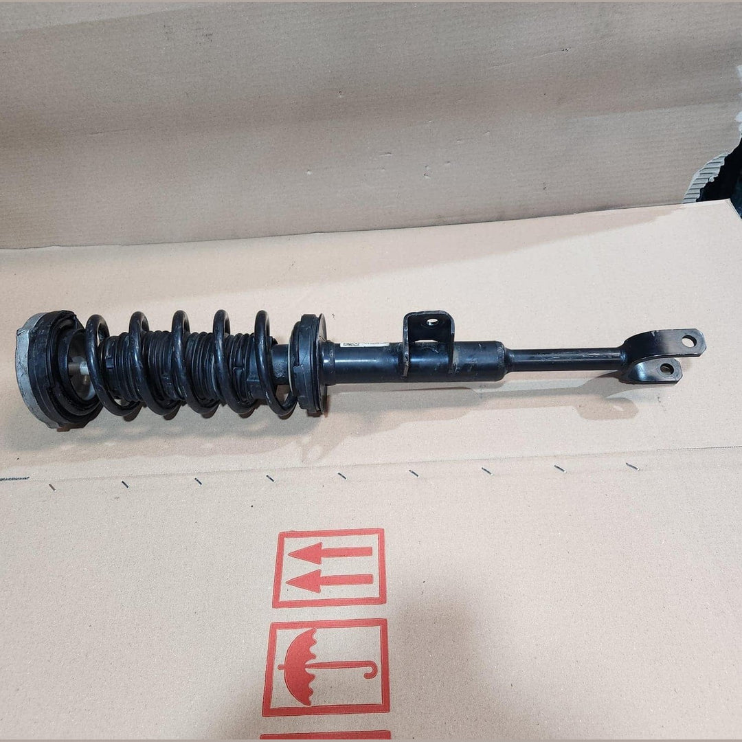 2017-2023 BMW 530i Front Shock Absorber 6866592 5 Series G30 530i and 540i 