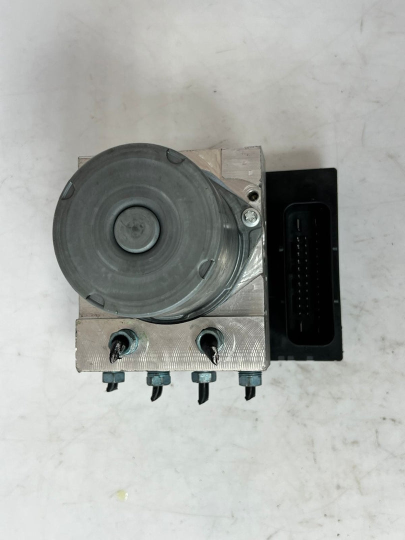 2012-2015 BMW X1 E84 Anti-Lock Brake System ABS PUMP Module 6860216 OEM