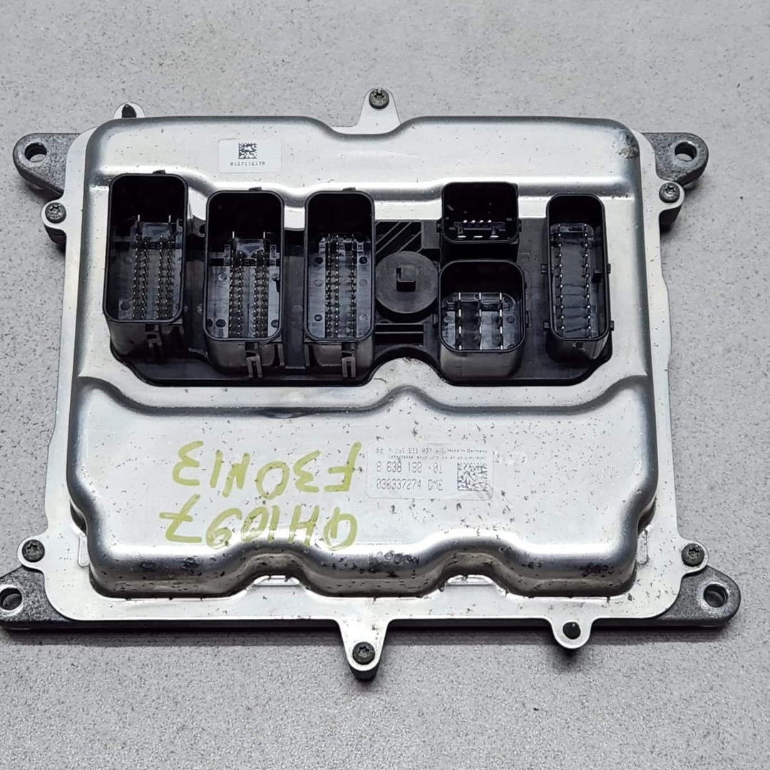 2012-2015 BMW 118i Engine Control Unit 8638198 F20 F30 OEM