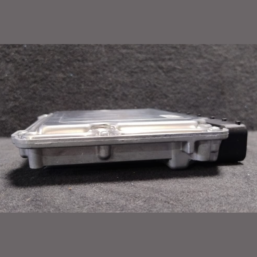 BMW 320d DIESEL N47N F30 F32 F34 F36 2013 ENGINE CONTROL ECU ONLY  8573259
